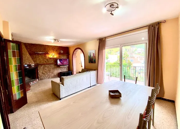 Casa Con Vistas Al Mar Y Piscina Privada Hébergement de vacances *