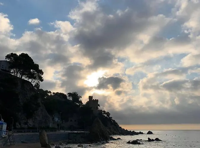 Casa Con Vistas Al Mar Y Piscina Privada Hébergement de vacances *